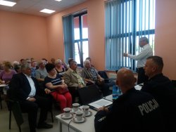 debata społeczna - spotkanie z seniorami gminy Miejska Górka 5